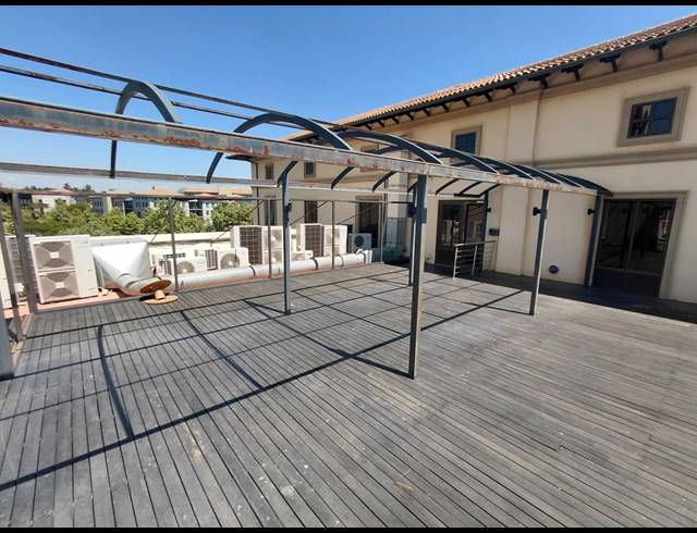 200M² OFFICE TO LET IN MAGALIESSIG